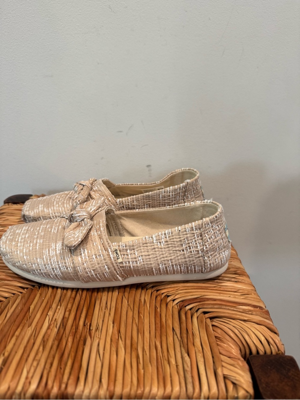 TOMS Natural Woven Knot Slip-Ons size 7